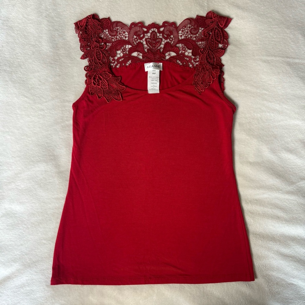 Romantic Arianne Cami